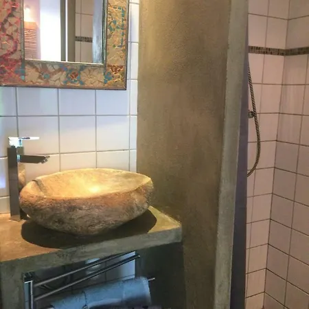 Les Deux Chemins 3* Mons (Herault)