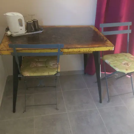 Les Deux Chemins 3* Mons (Herault)